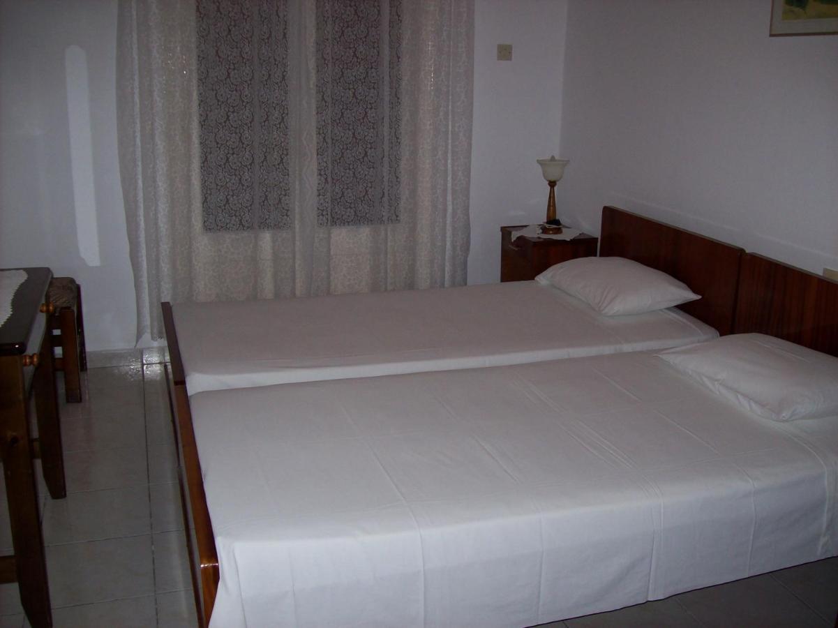Theos Apartments Agios Stefanos Avliotes  Esterno foto