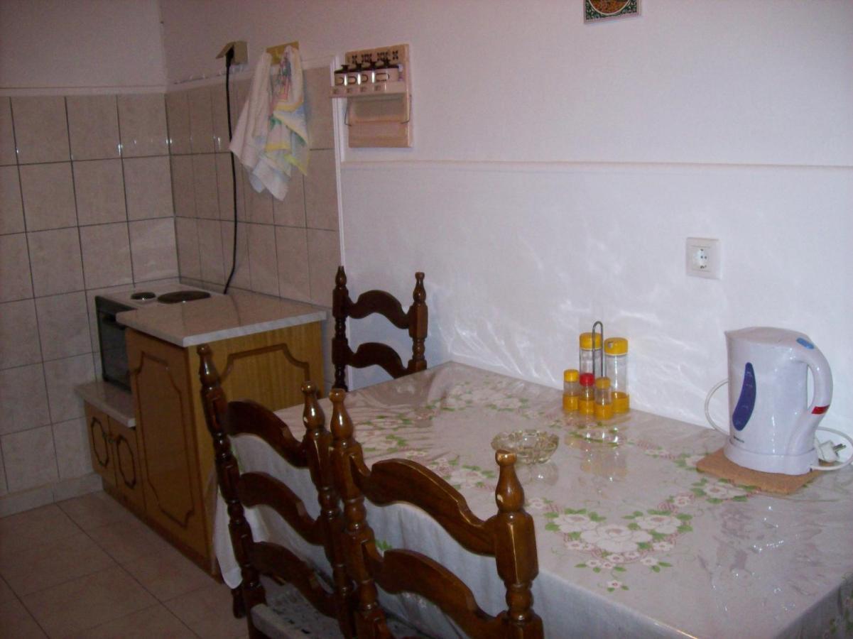 Theos Apartments Agios Stefanos Avliotes  Esterno foto